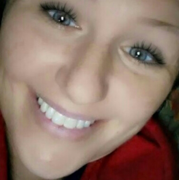 Meet your Posher, Melissa - Picture 5 of 8